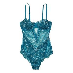 BEAUTIFUL NWT Victoria's Secret teddy one-piece,size M Stunning set